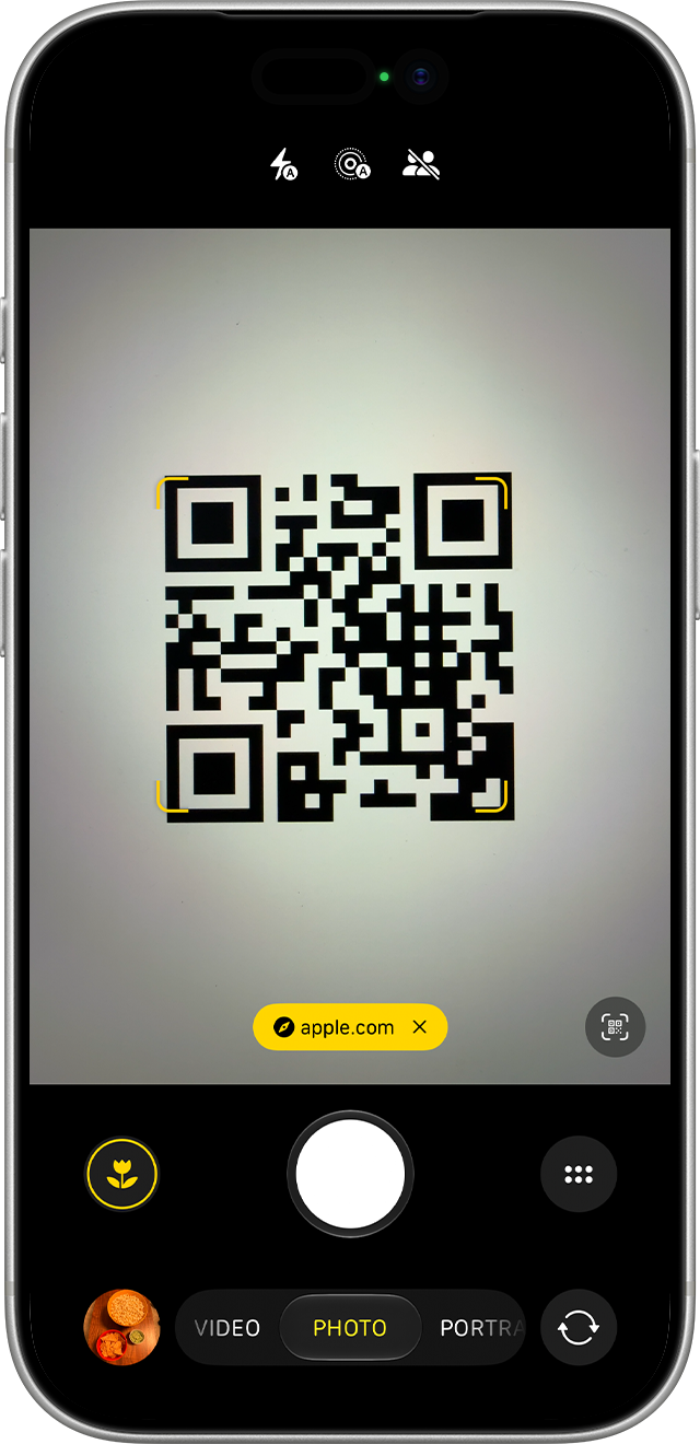 iPhone — сканирование QR-кода для установки eSIM